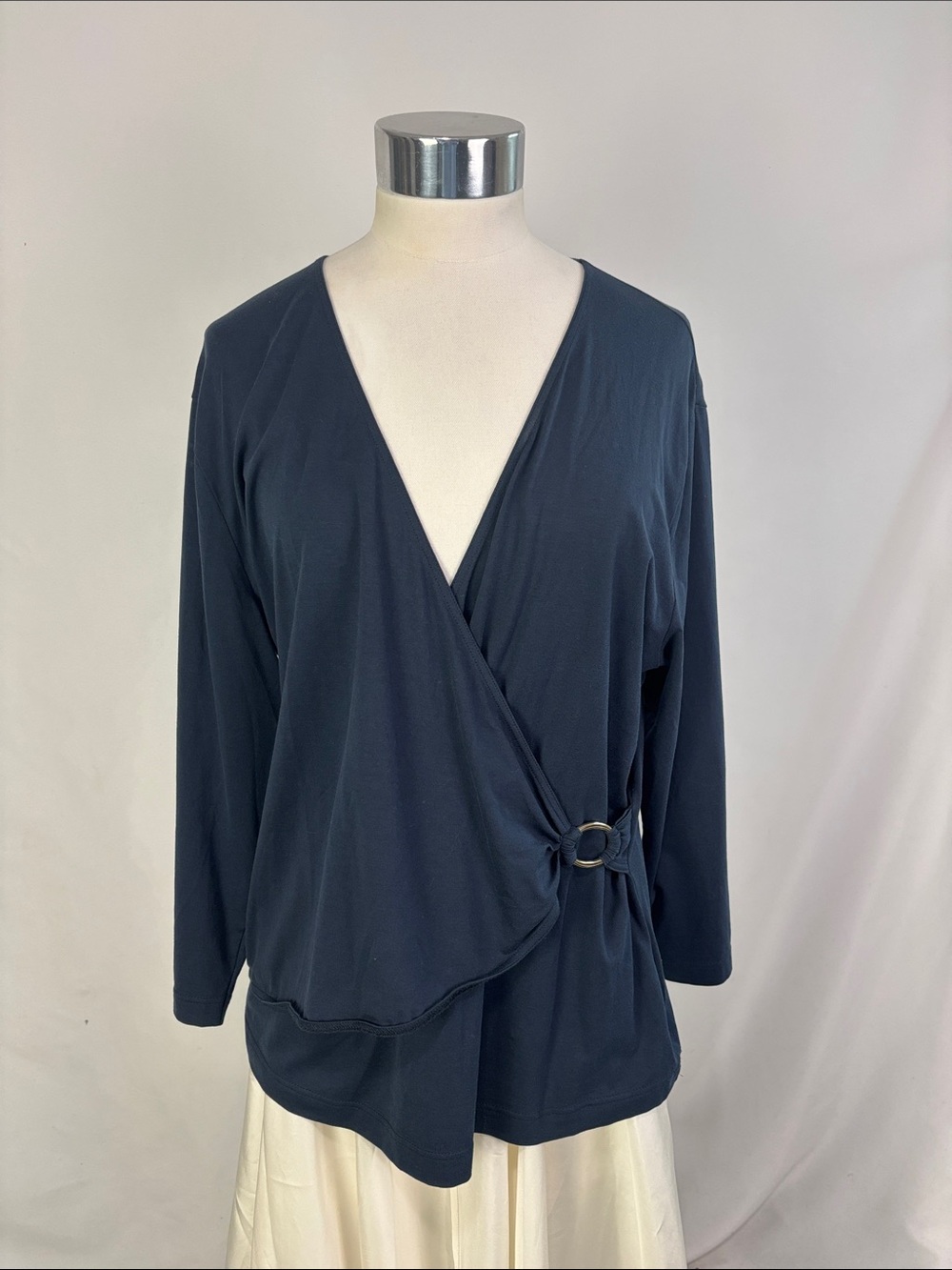 ESCADA NAVY WRAP FRONT W GOLD RING TOP